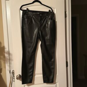 Black leather looking jeans, fit like a glove and look gorgeous on.